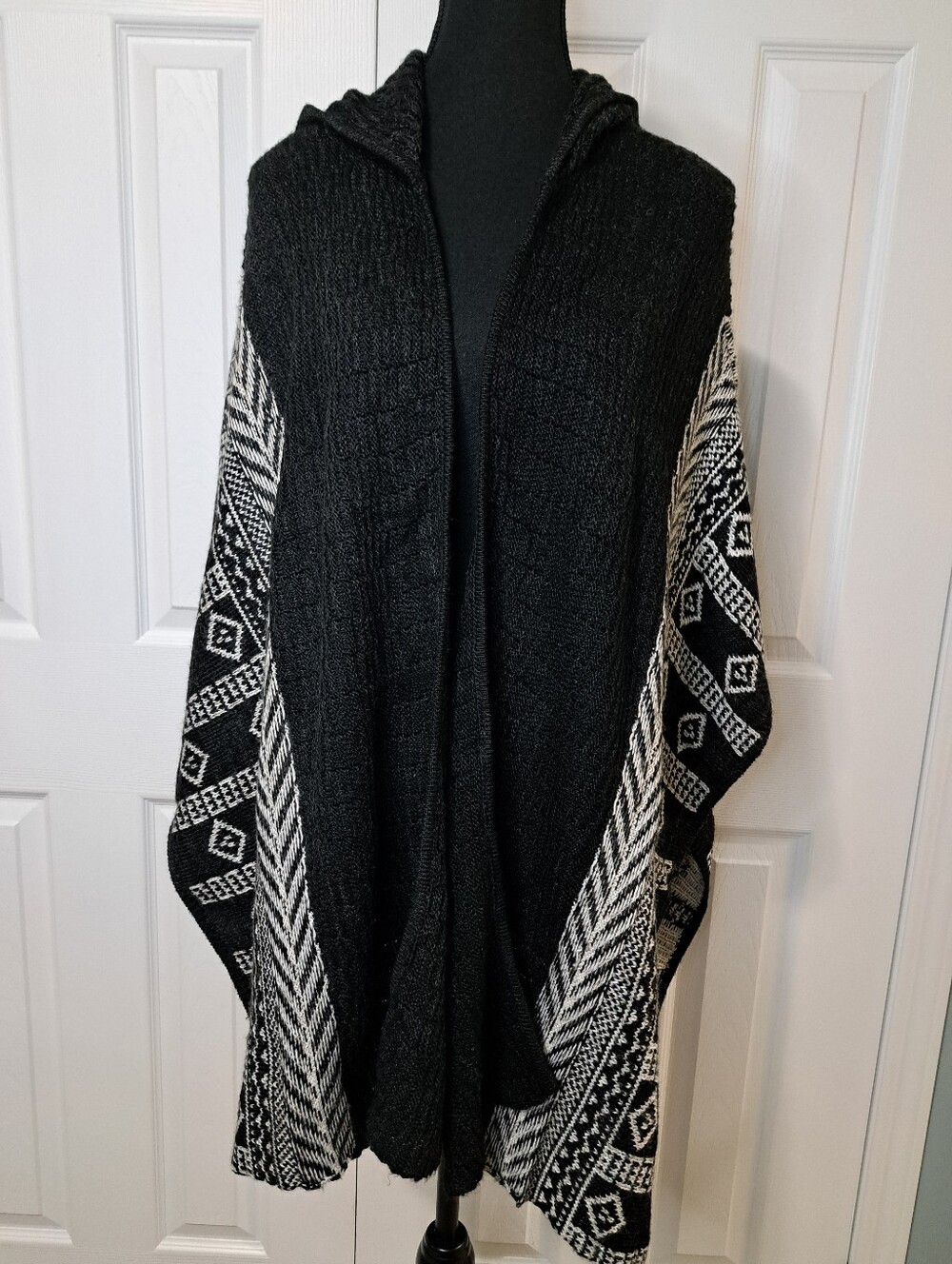 Garage Hooded Knit Poncho Cape Black Ivory Geometric Pattern XS/S Oversized